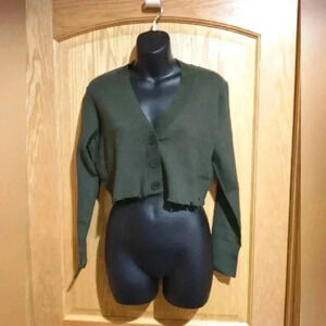 n: philanthropy Exeter size xs cardigan crop NWT soft green